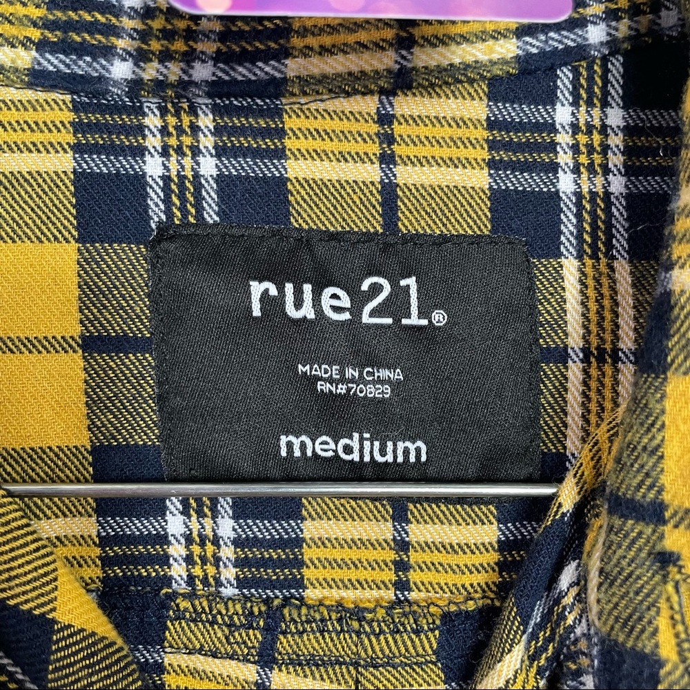 Men’s Rue 21 Yellow Flannel Size: Medium - Picture 3 of 4